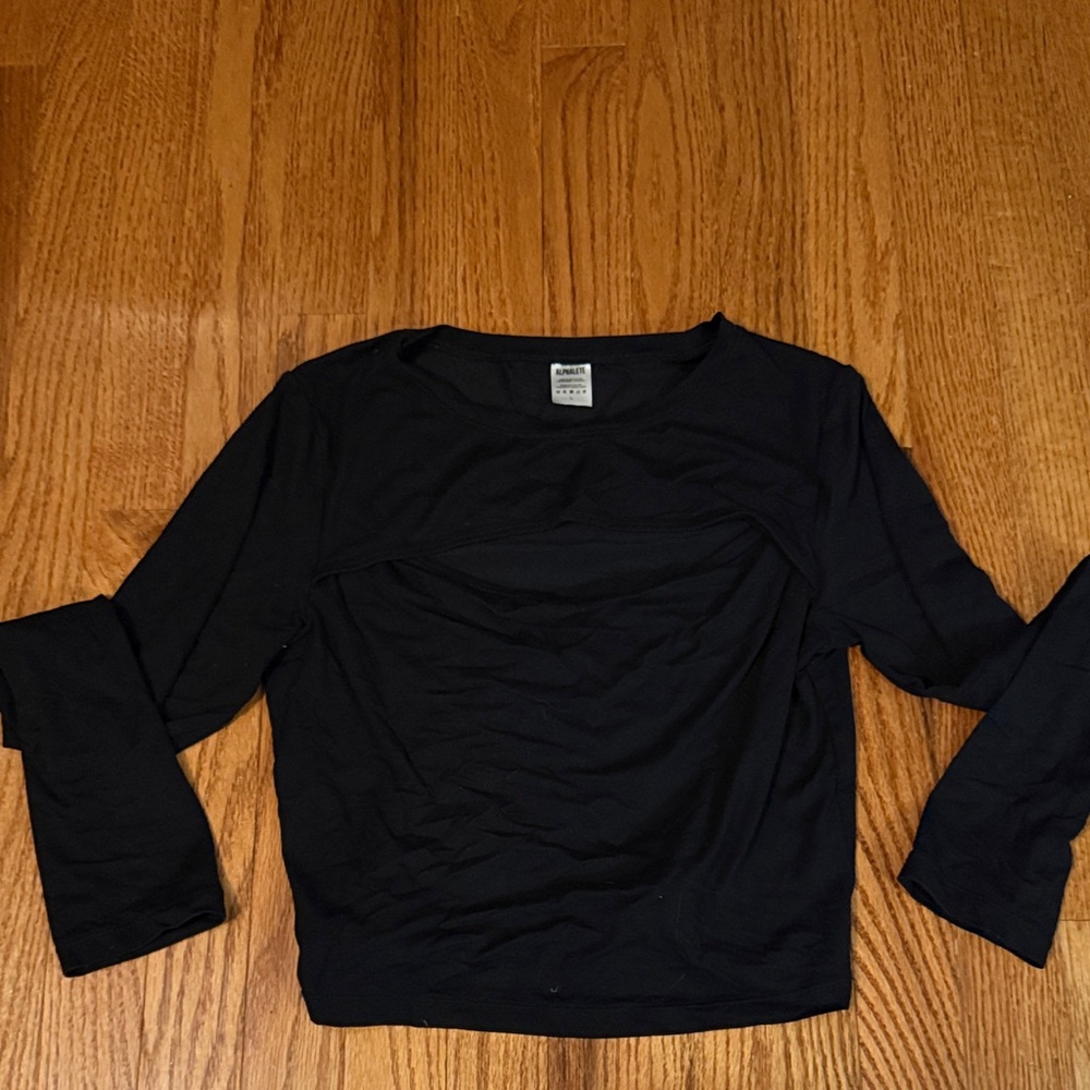 Alphalete Black Long Sleeve Women's Top